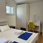 Séjour chez l'habitant Karlo *