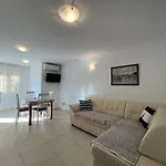 Karlo Séjour chez l'habitant *